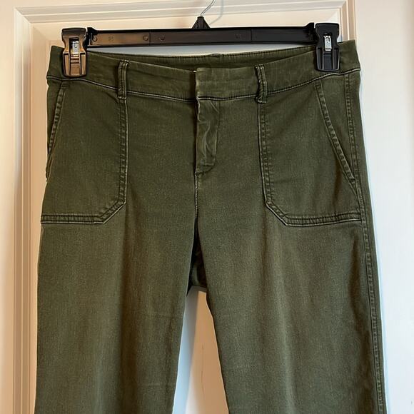 ⚡️ 3 for $20 ⚡️ Old Navy Olive Green Pixie Pants - Picture 2 of 9